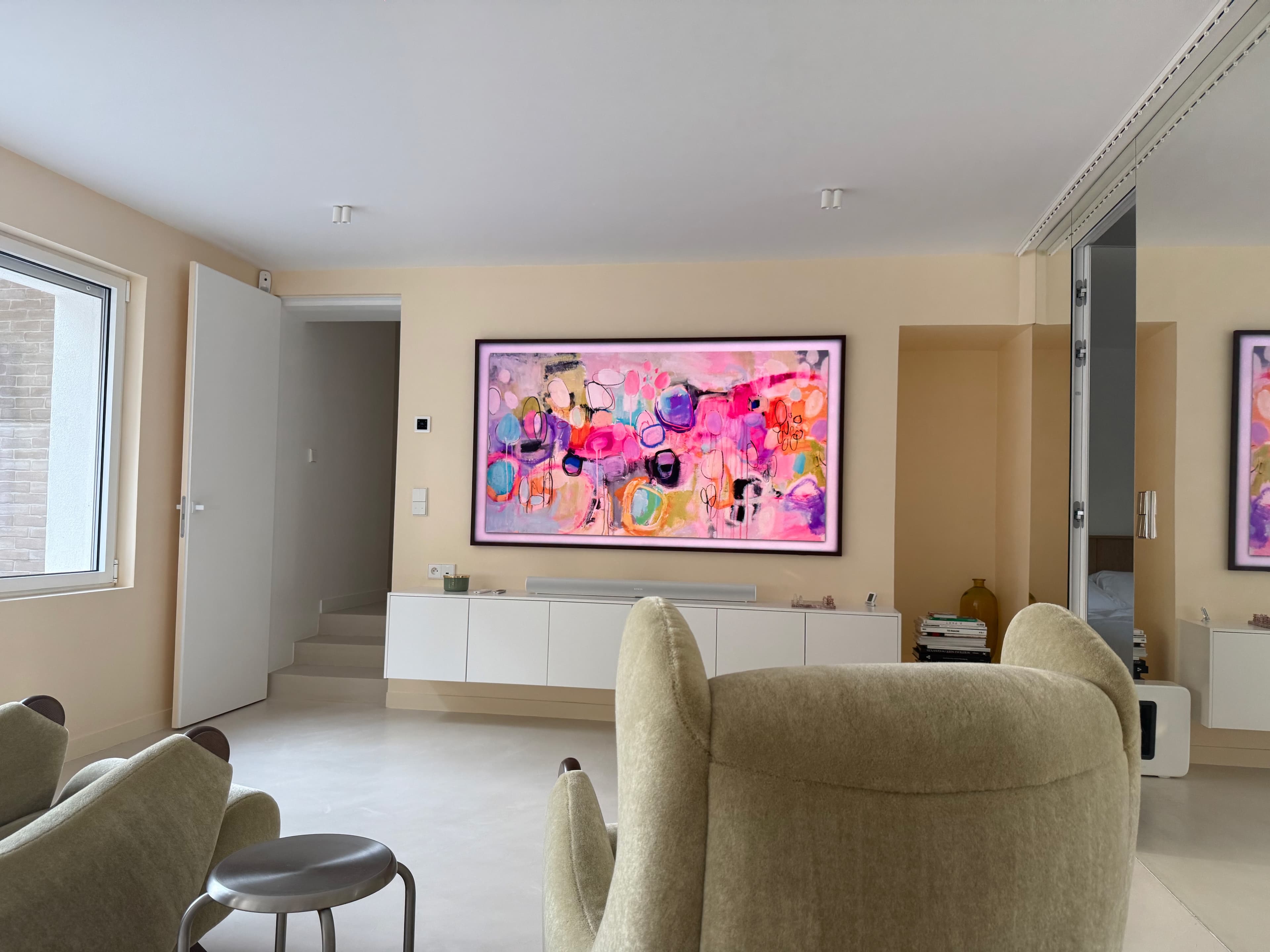 Modern walk-in shower at Murmures — refined bathroom, luxury guesthouse near Paris